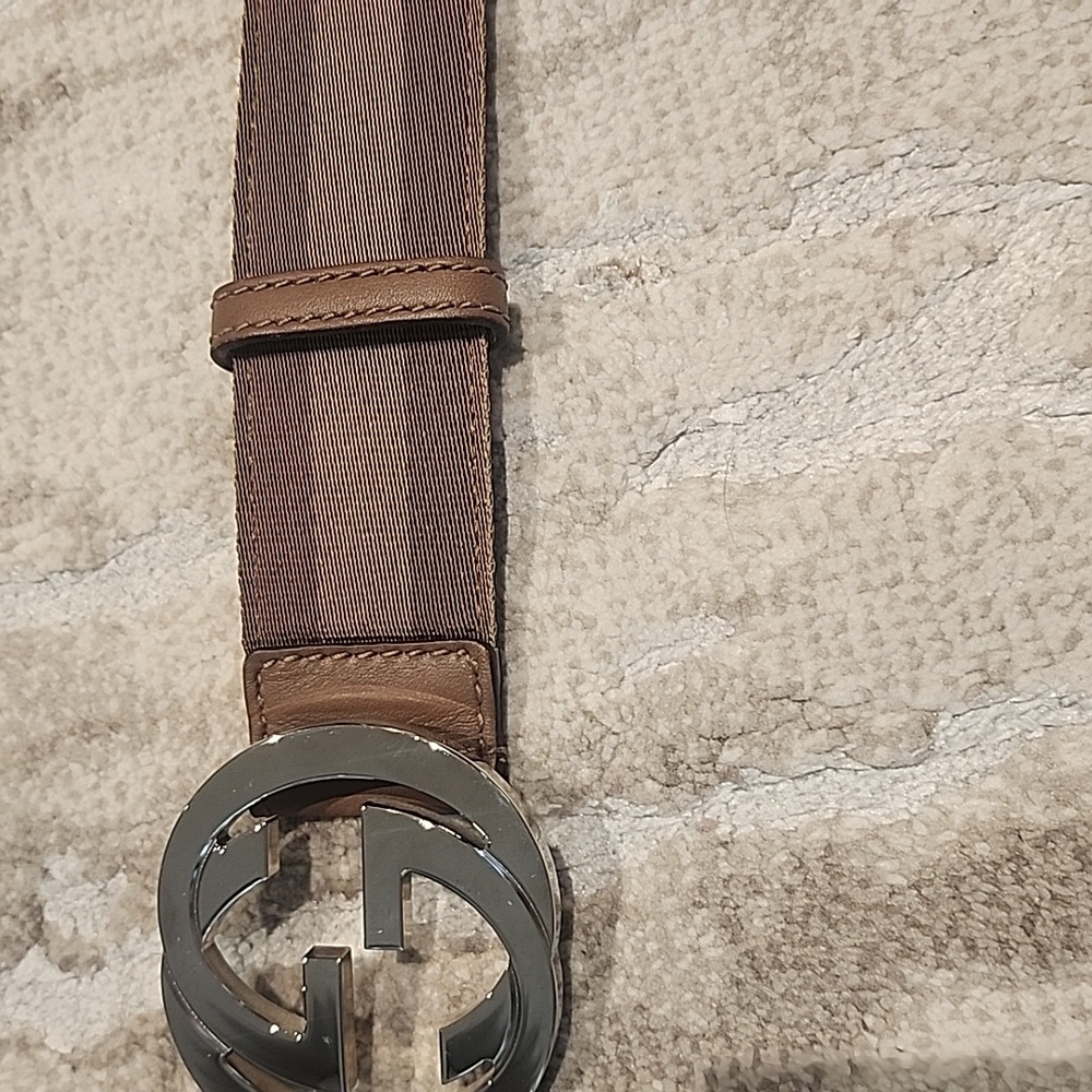 Gucci Beige & Brown Leather Belt with Silver Buckle Mens